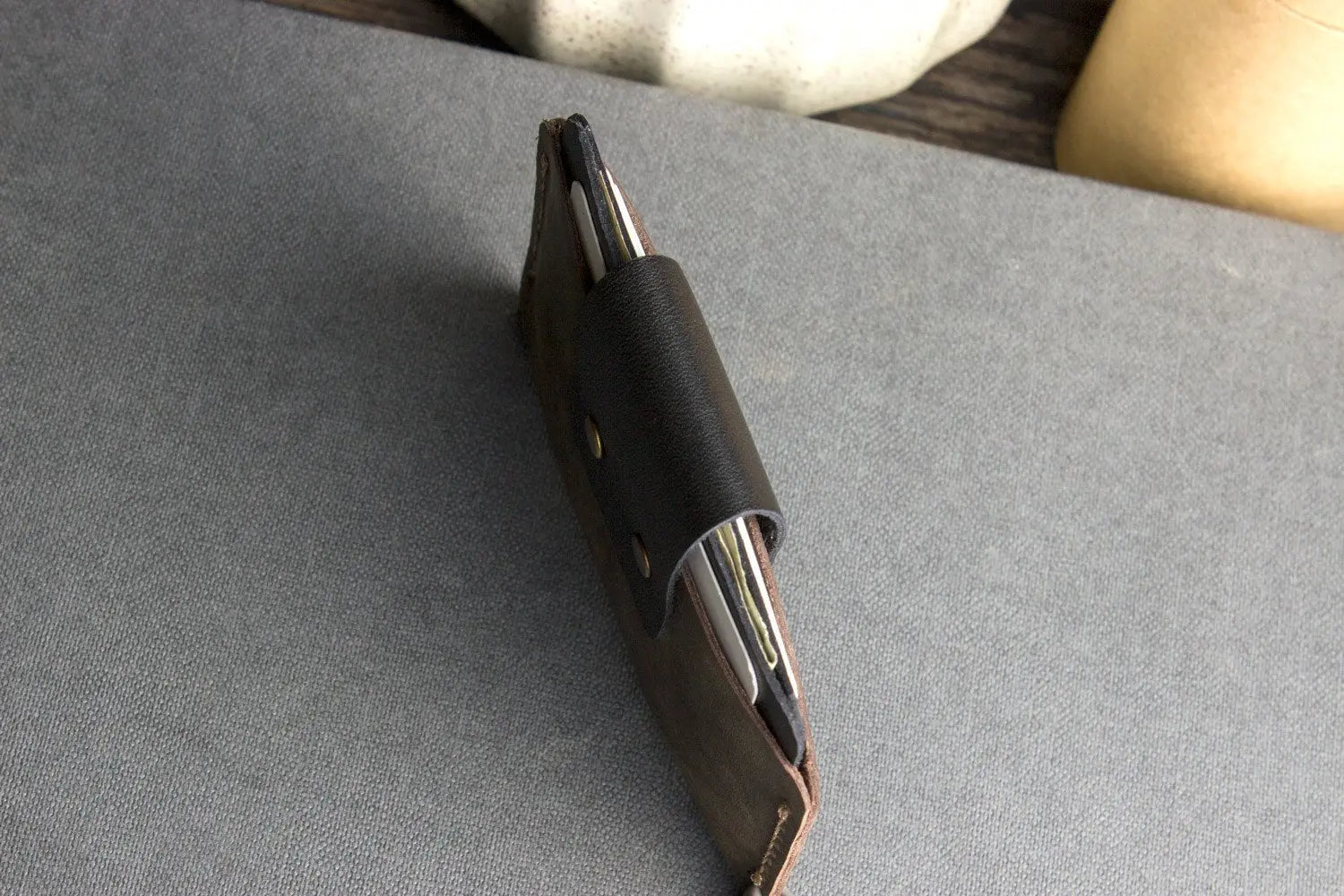 Two-Tone Cowhide Leather Card Case - Slim Wallet - Sierra Leather Co.